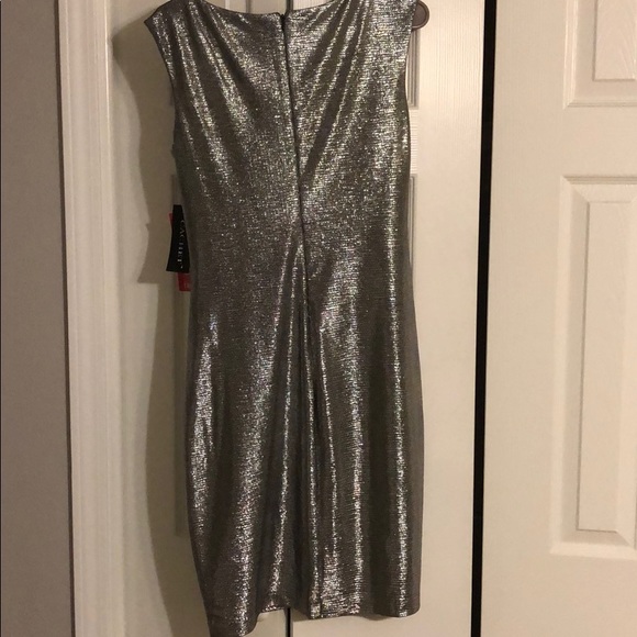 Silver dress - Picture 4 of 4